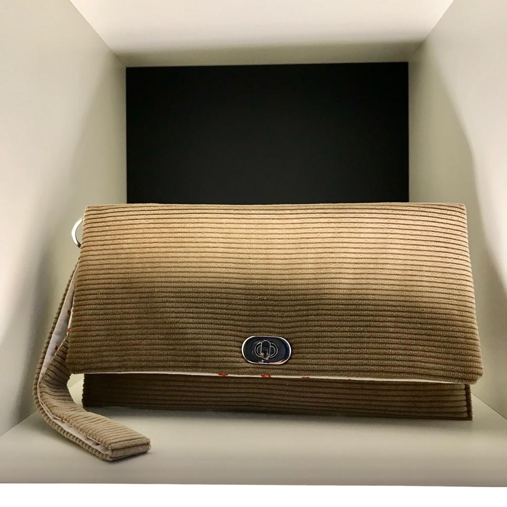 50bde27b-cdd3-4bfc-b45b-cde9aba88656